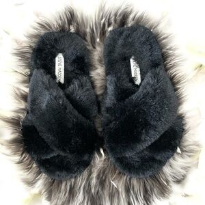 Steve Madden Plush Black Slippers